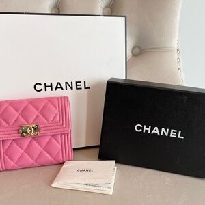 CHANEL  Caviar Leather Boy Flap Wallet Quilted Pink Great Condition/ Great Deal